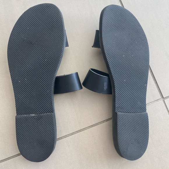 Olgianna Melissinos black handmade leather sandals - Picture 5 of 7